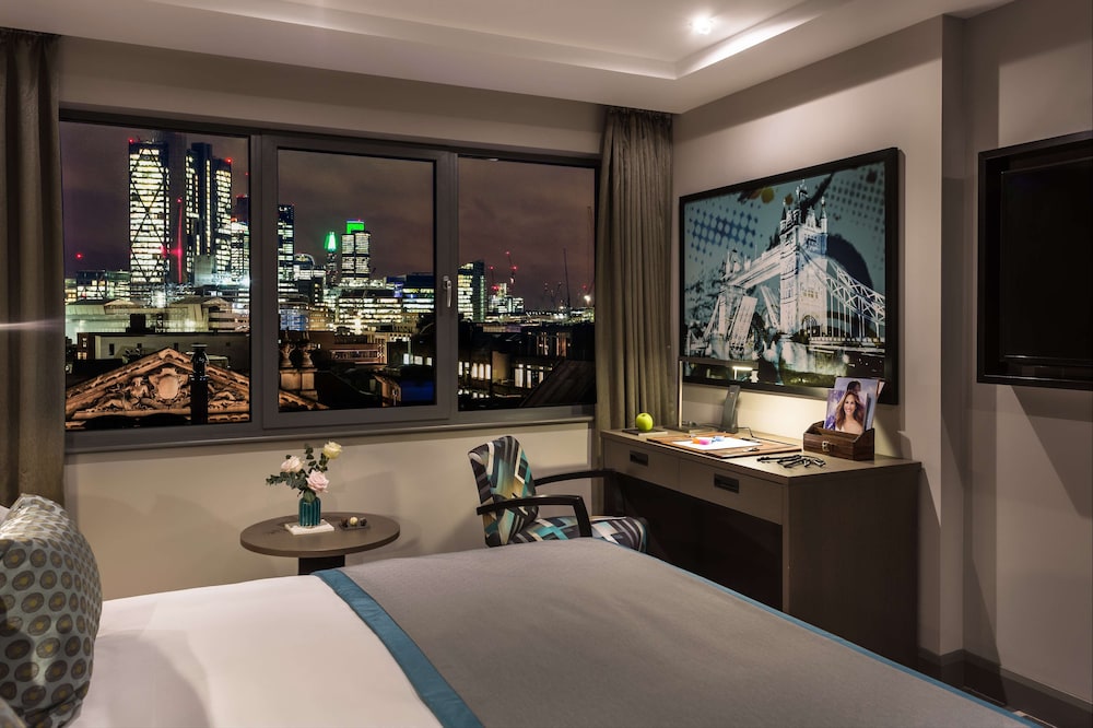 Deluxe Double or Twin Room, City View photo 3