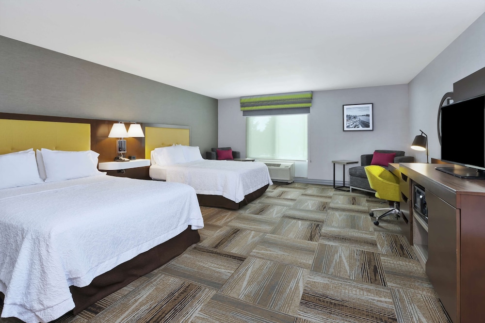 Room, Multiple Beds, Accessible, Bathtub photo 2