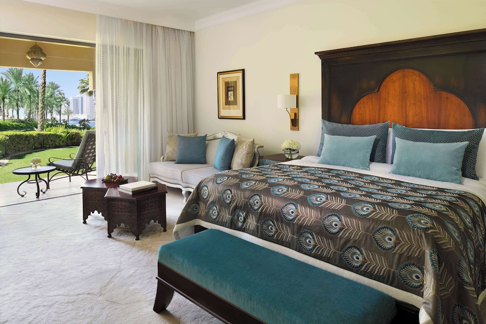 Room, 1 King Bed (Residence Prestige, UAE Resident)