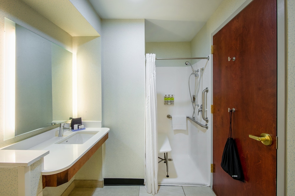 Standard Room, 2 Queen Beds, Accessible (Mobility, Transfer Shower) - Photo 5