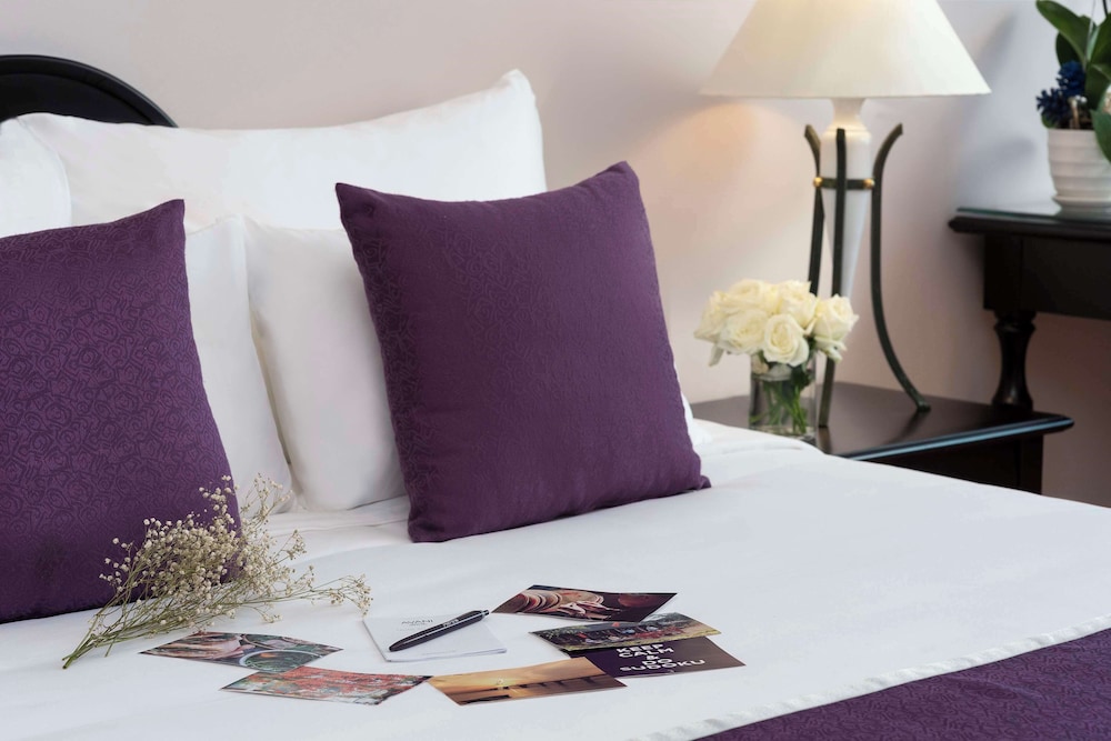 Club Executive Room - Photo 3