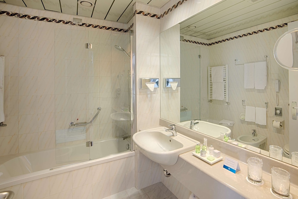 Superior Room - Photo 10