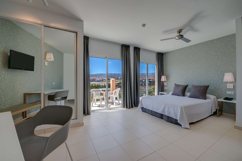Double Room (3 Adults)