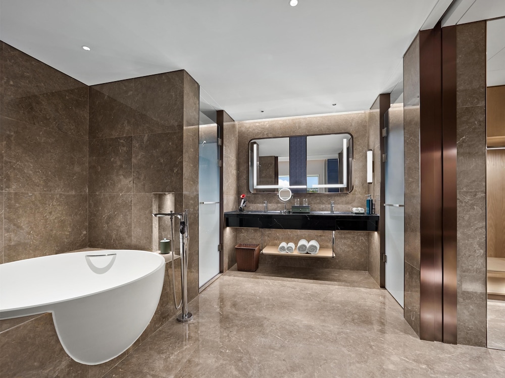 King Deluxe Suite Executive Tower