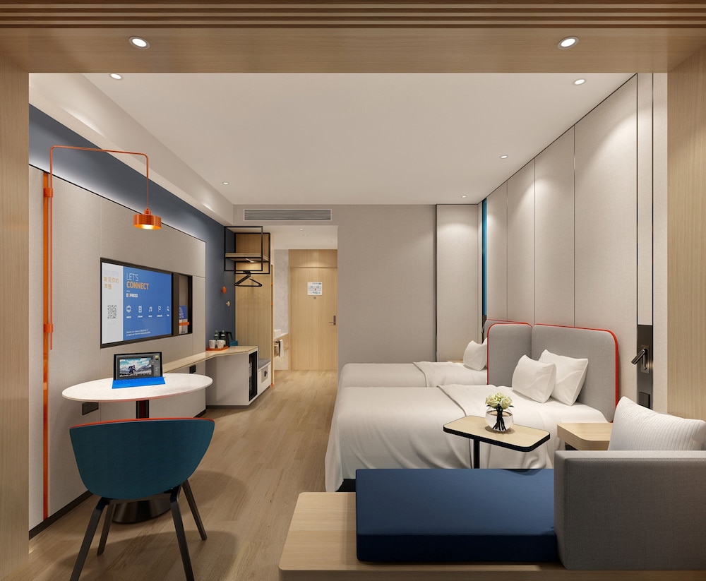 Room (Specialty) - Photo 2