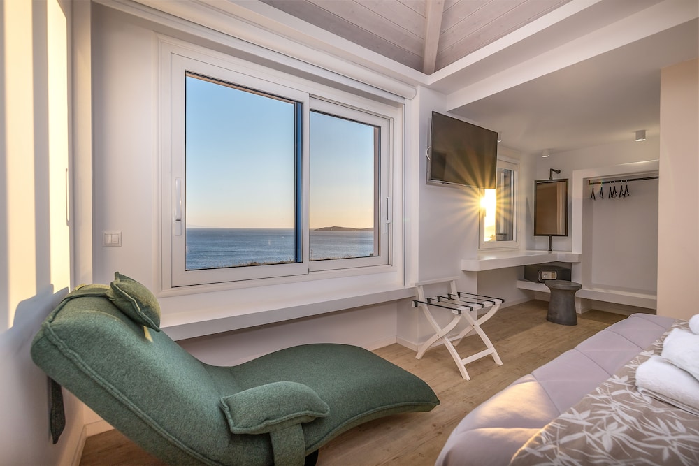 Deluxe Suite, Sea View photo 3