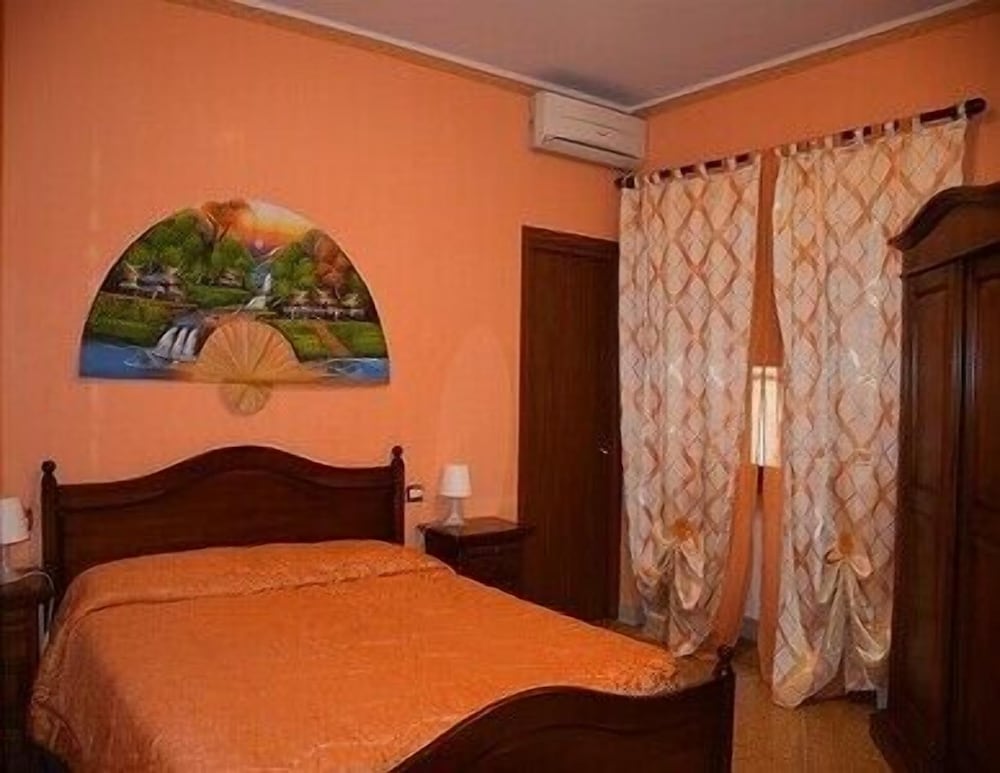 Standard Double Room, Private Bathroom photo 1