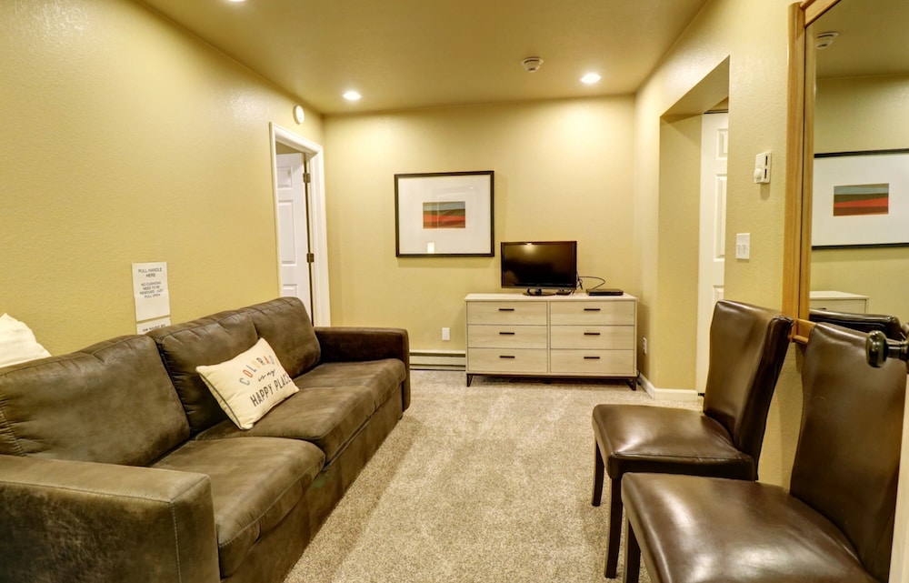 Condo, 3 Bedrooms photo 3
