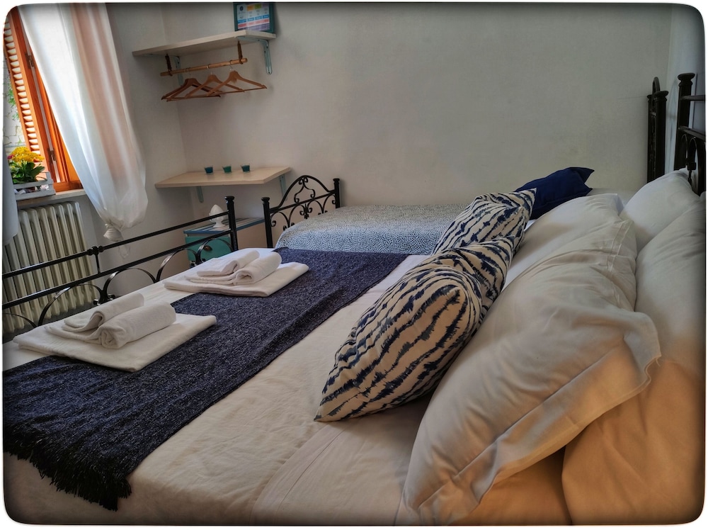 Basic Room, 1 Bedroom, Shared Bathroom, Garden View photo 1