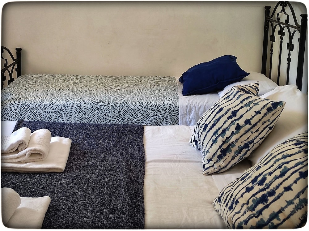 Basic Room, 1 Bedroom, Shared Bathroom, Garden View photo 3