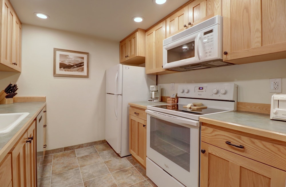 Condo, 1 Bedroom photo 3