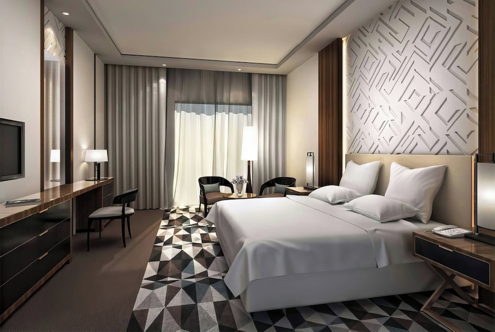 Deluxe Room, 1 King Bed, Terrace, Pool View