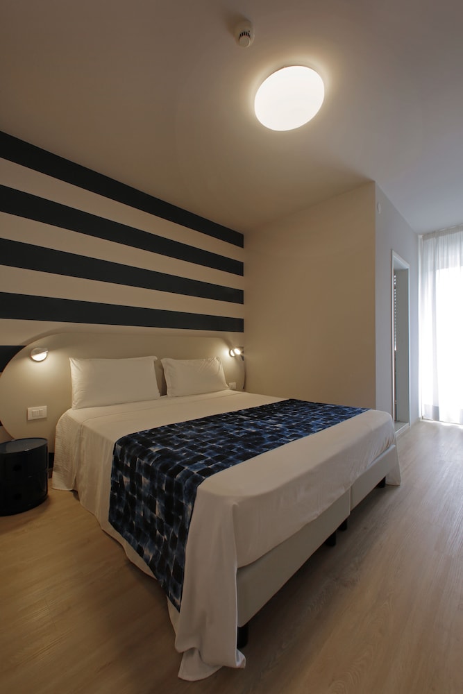 Comfort Room photo 3