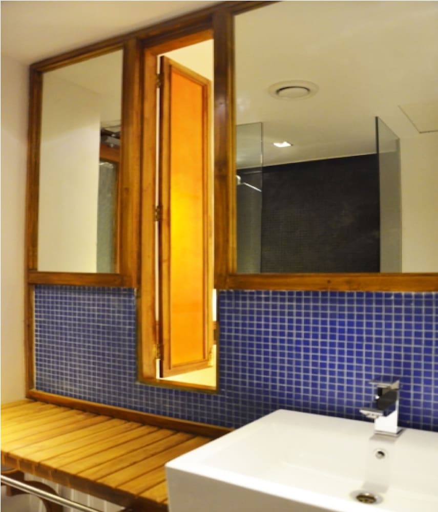 Superior Quadruple Room - Photo 32