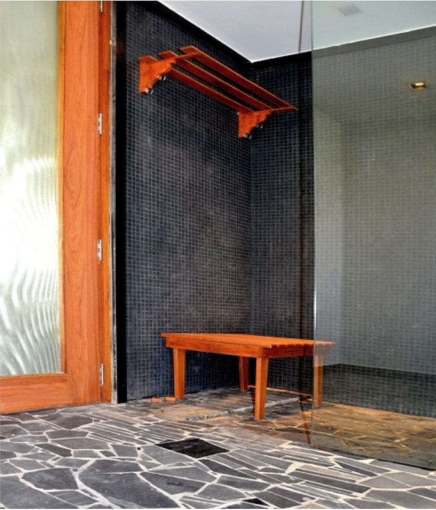 Superior Quadruple Room - Photo 35