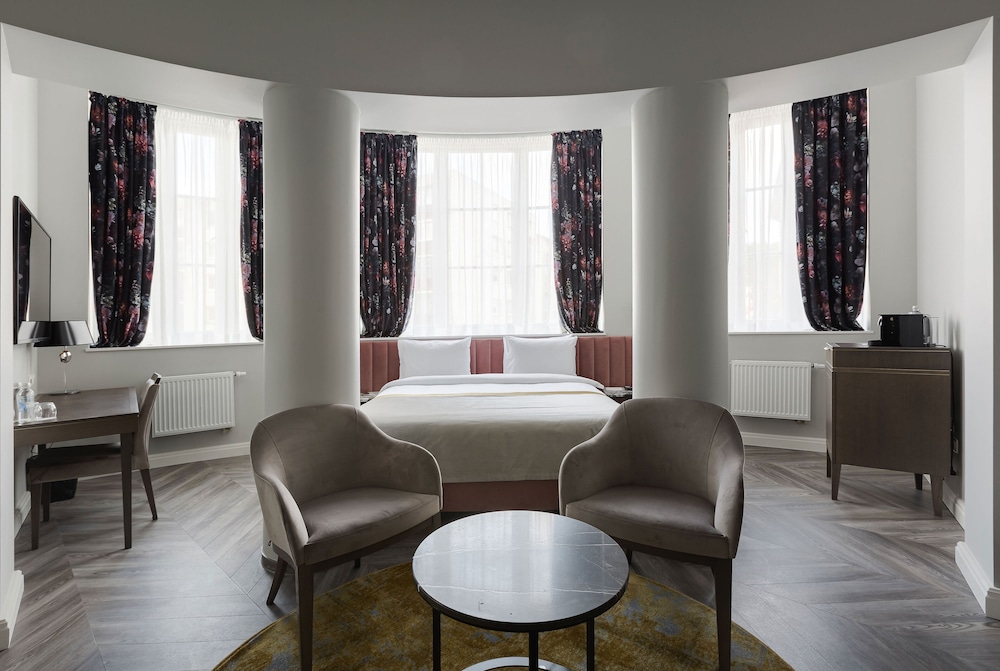 Deluxe Room - Photo 1