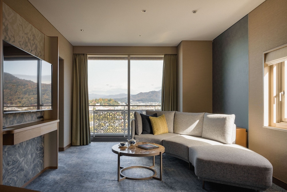 Junior Suite, 1 King Bed (View) - Photo 19