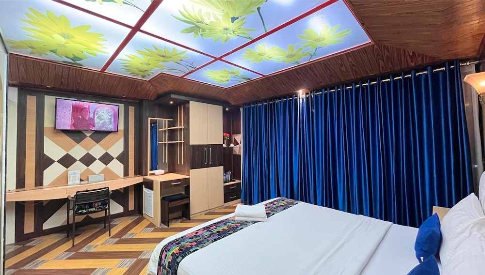 Deluxe Double Room photo 2