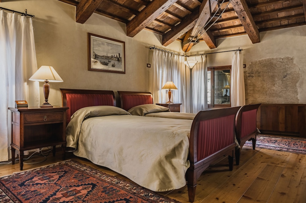 Superior Double Room, 2 Twin Beds - Photo 1