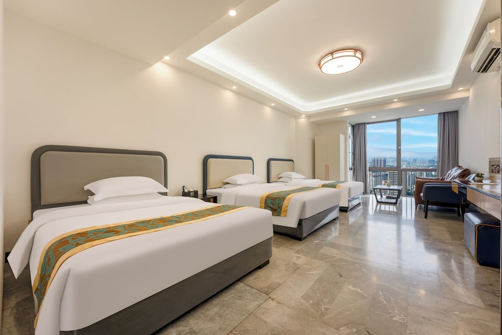 Senior Triple Room, Multiple Beds, City View