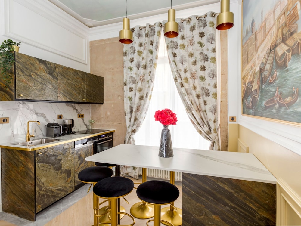 Apartment, City View
