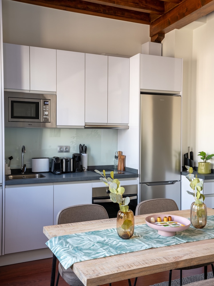 One-bedroom Apartment with Rooftop Terrace - Photo 4