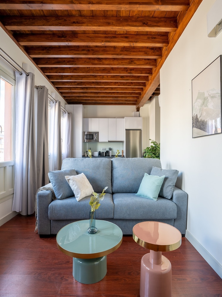 One-bedroom Apartment with Rooftop Terrace - Photo 9