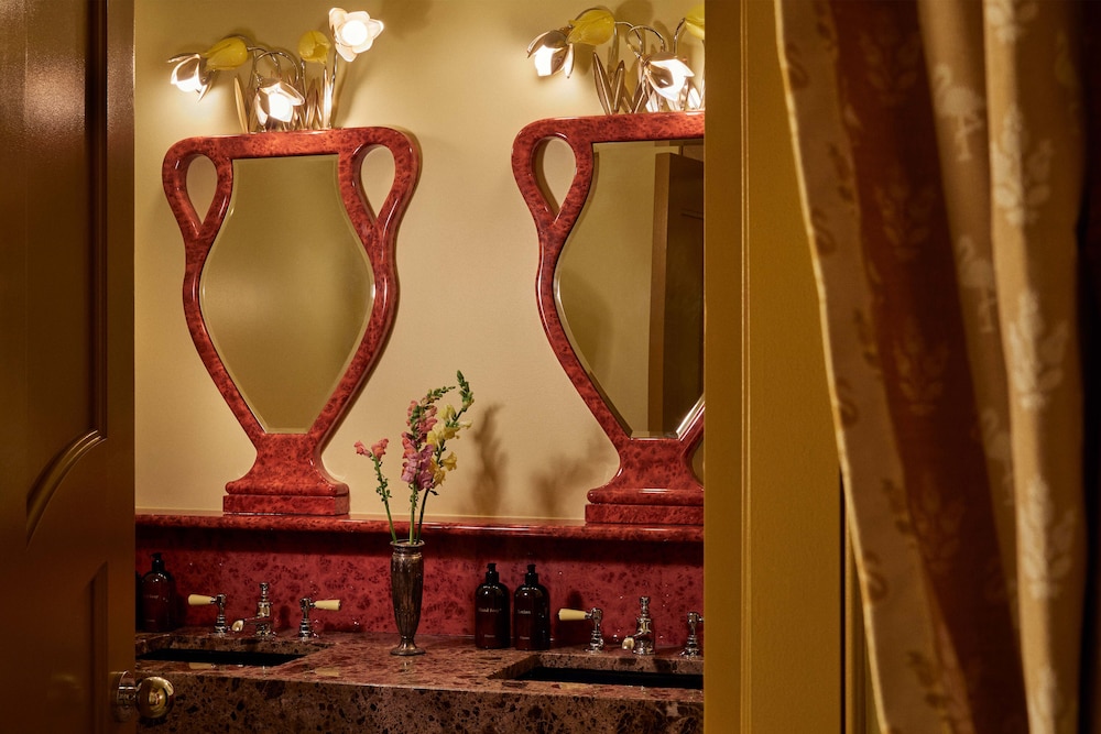 The Tomorrow Suite - Photo 7