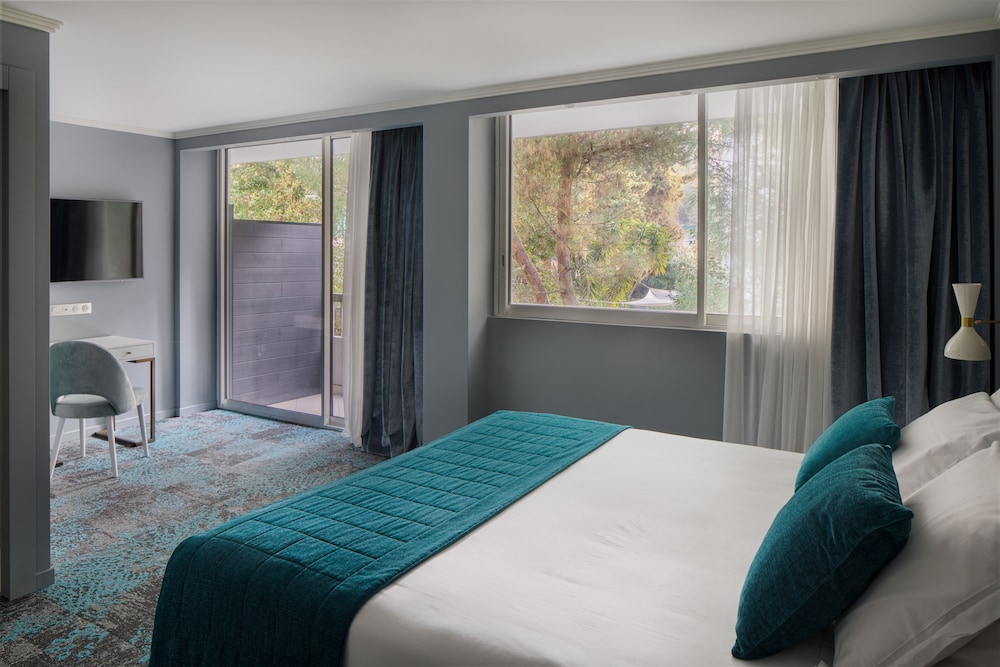 Comfort Room, Balcony - Photo 2