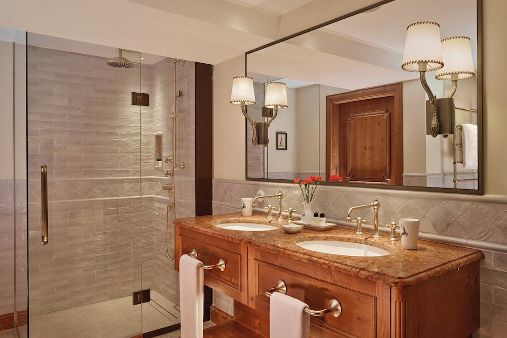 Suite, 1 Bedroom thumbnail 6