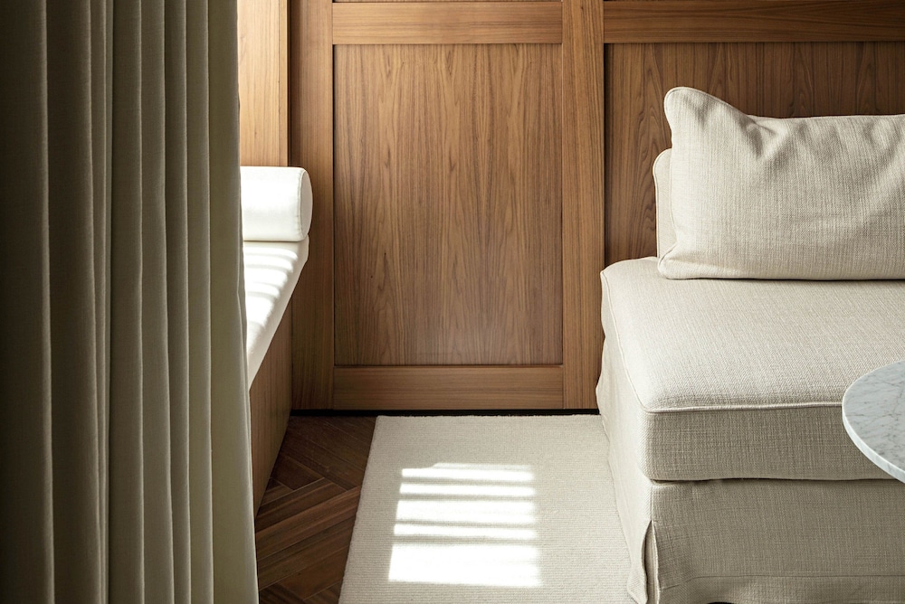 Premier Room, 1 King Bed (View)
