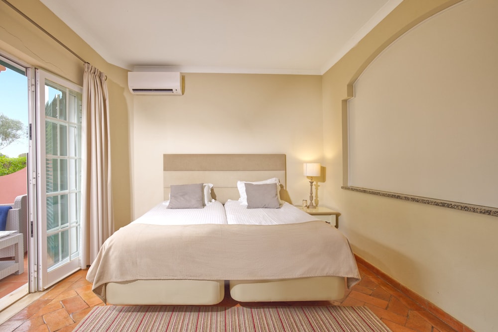 Premium Apartment, 1 Bedroom, Patio, Ground Floor photo 2