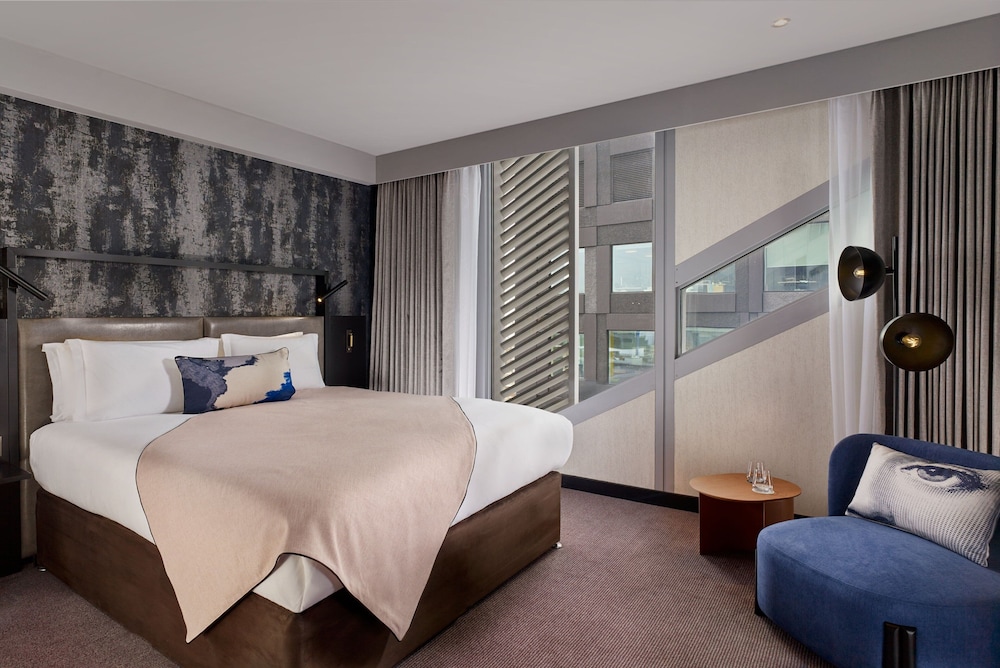 Superior Room, 1 Queen Bed