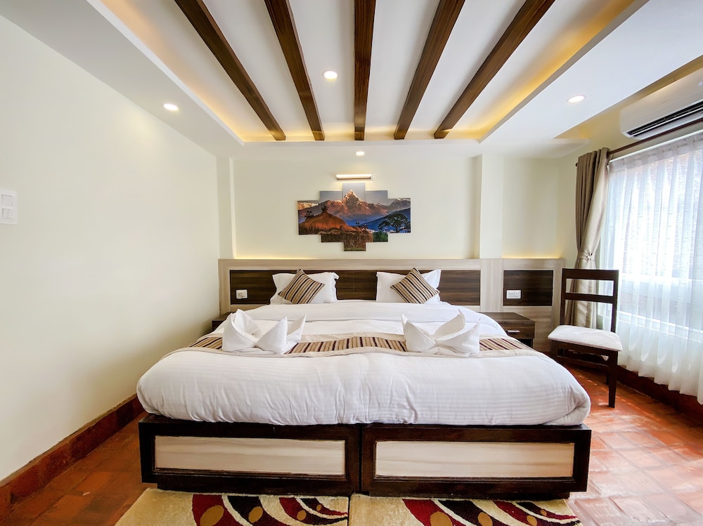 Deluxe Double Room, 1 Bedroom - Photo 11