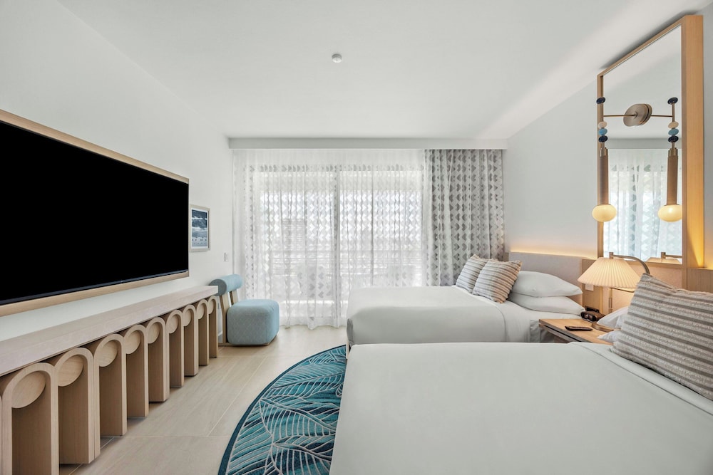 Deluxe Suite, 1 Bedroom, City View photo 2