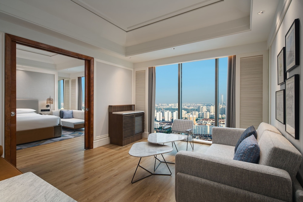 Premium River View Suite