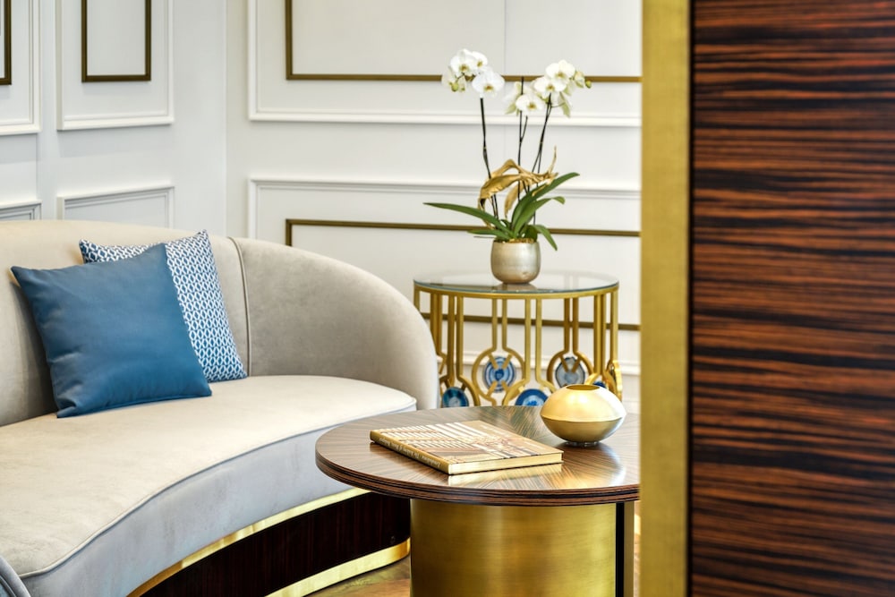 Royal Suite, 1 Bedroom thumbnail 5