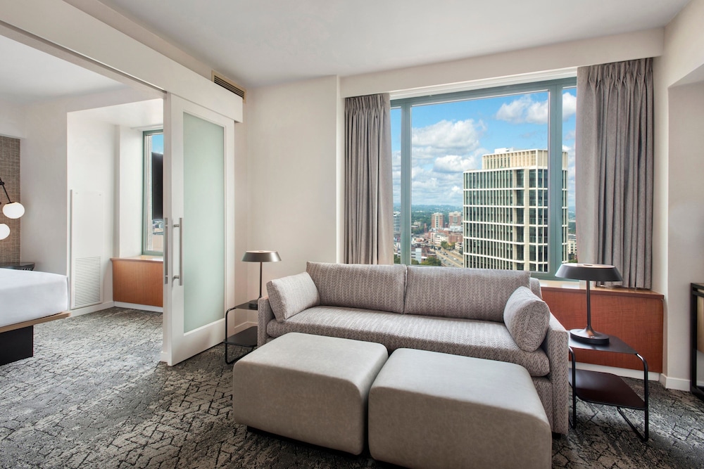 Junior Suite, 1 Double Bed (Mobility Accessible, Tub)