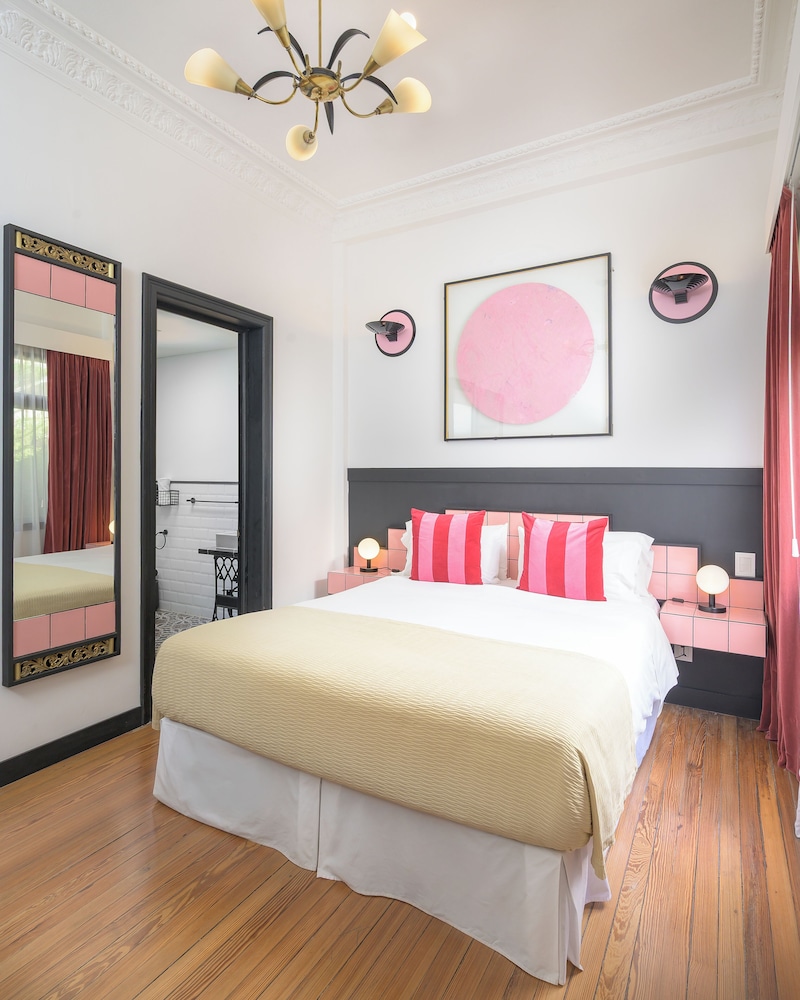 Room 205 photo 1