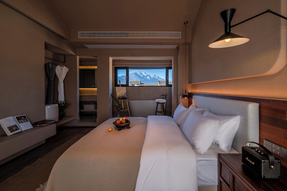 Standard Double Room, Hill View