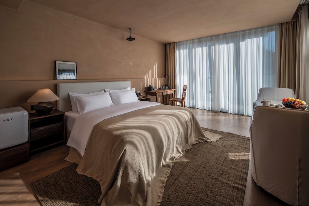 Classic Double Room, Courtyard View