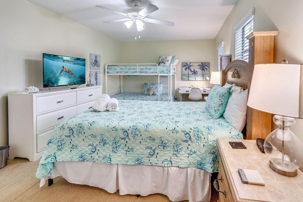 House, Multiple Beds (Sea Shell 24) photo 2