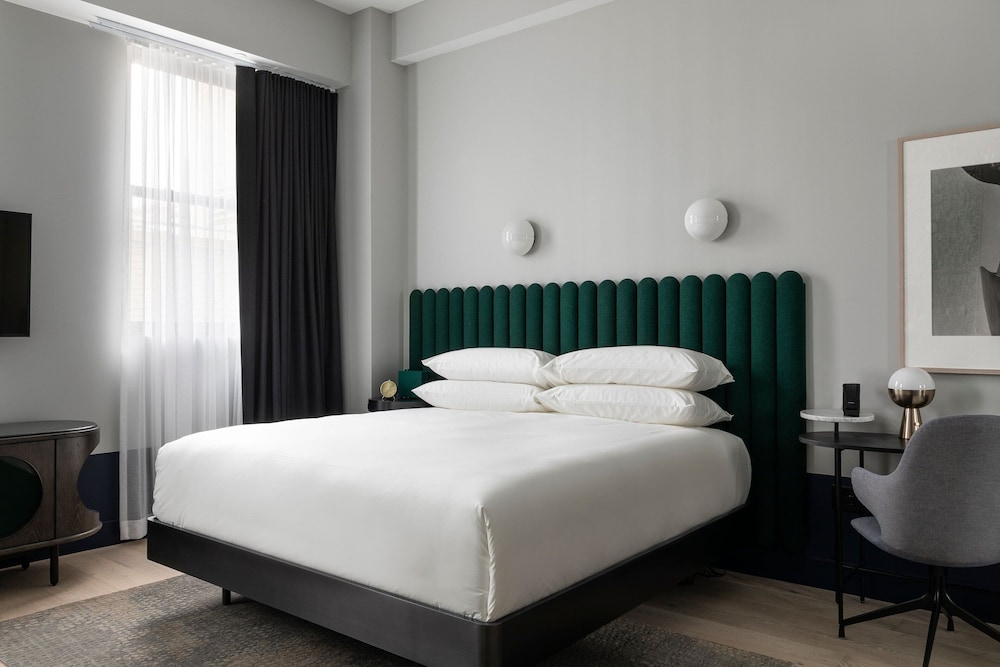 Studio Suite, 1 King Bed with Sofa bed, City View - Photo 1