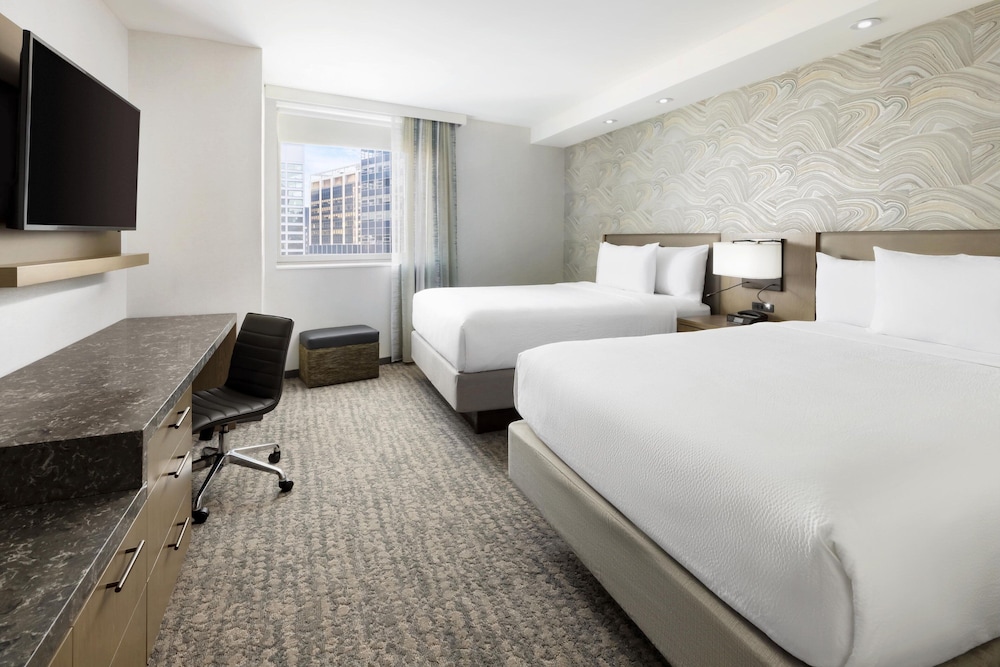 Studio, 1 King Bed, Kitchenette (Hearing Accessible)