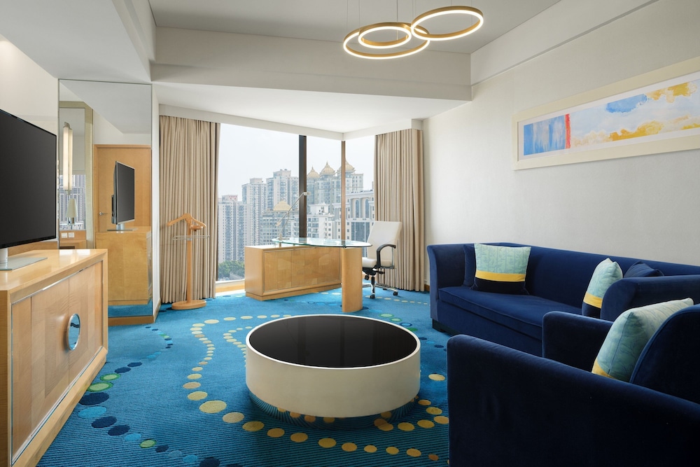 Bund River View Suite photo 3