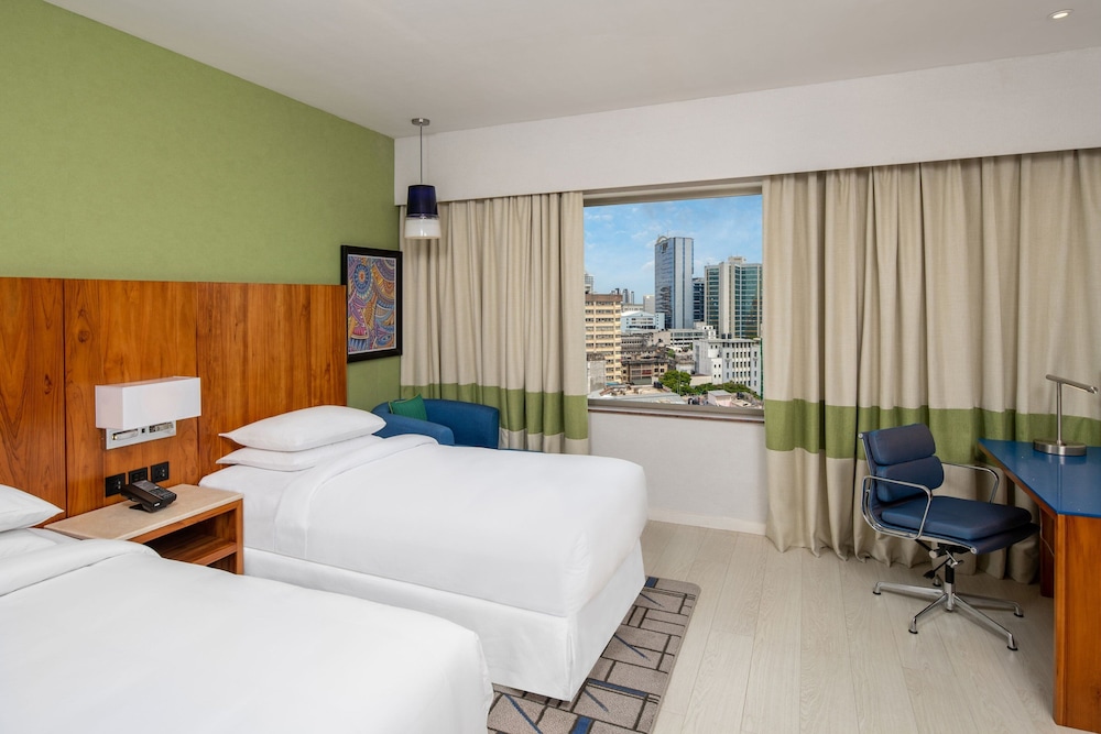 Deluxe Room, 2 Twin Beds, City View - Photo 1