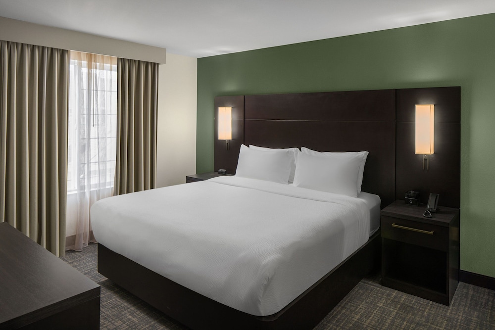Suite, 1 Bedroom (Mobility/Hearing Accessible, Tub) photo 1