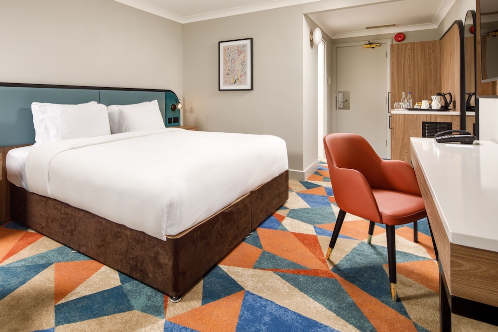 Superior Room, 1 King Bed photo 2