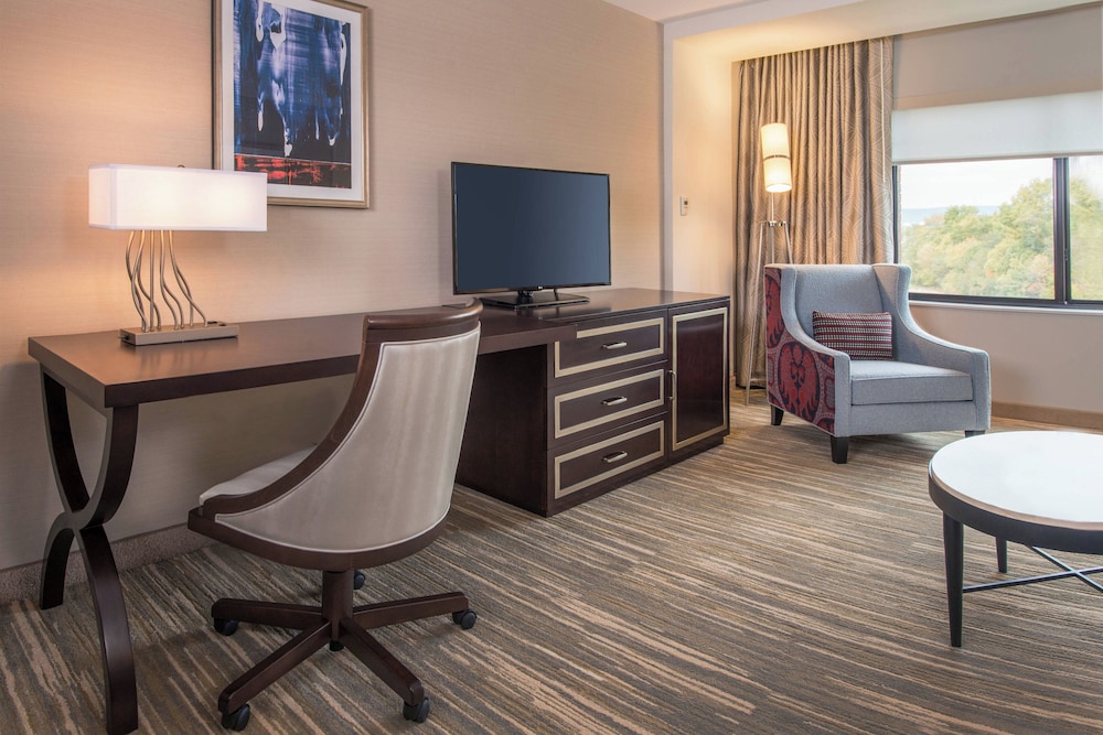 Suite, Multiple Beds