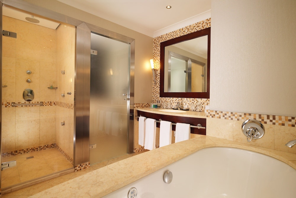 Royal Suite, 1 Double Bed - Photo 6